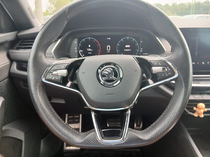 Škoda Octavia 2.0 TDI,STYLE INDIVIDUAL - fotka 27 z 58