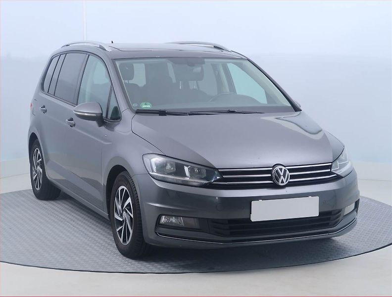 Volkswagen Touran (2018) 2.0 TDI, Automat, 7 míst - fotografie inzerátu