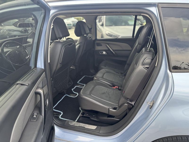 Citroën C4 Picasso - fotka 8 z 15