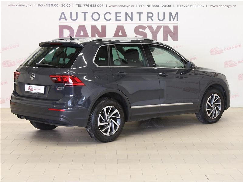 Volkswagen Tiguan 2,0 TSI 132KW DSG 1.majitel - fotka 4 z 40