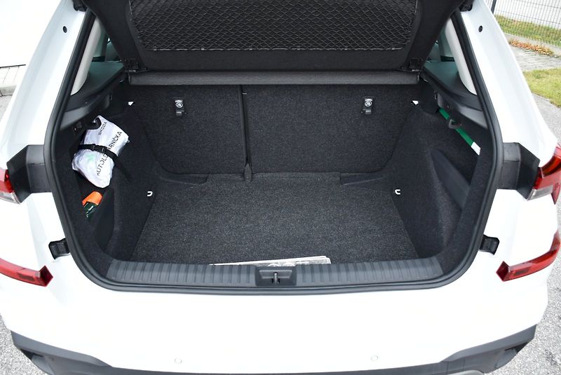 Škoda Kamiq (2026) Top Selection 1.0 TSI 85kW DSG - fotka 27 z 35