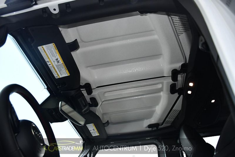Jeep Wrangler 3.6L AWD RUBICON 4tisKM - fotka 43 z 52