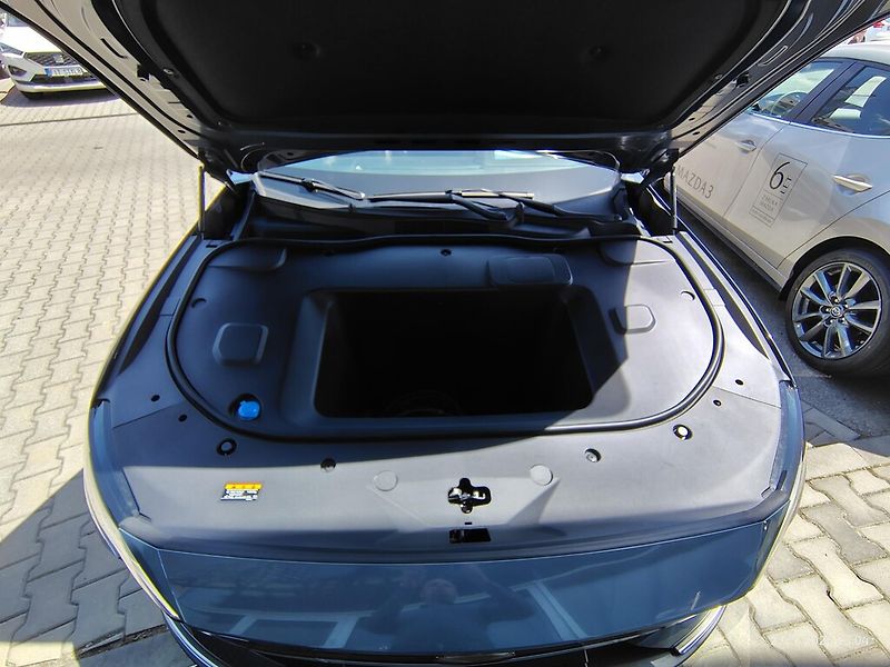Mazda 6 (2026) EV 245 ps Long Range - fotka 4 z 6