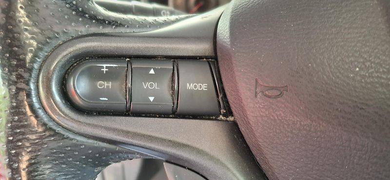 Honda Jazz 1.4 VTEC 73 KW - fotka 21 z 32