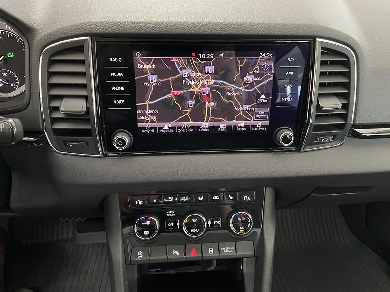 Škoda Karoq 2.0 TDi 4x4 DSG ČR NAVI ACC  - fotka 27 z 30