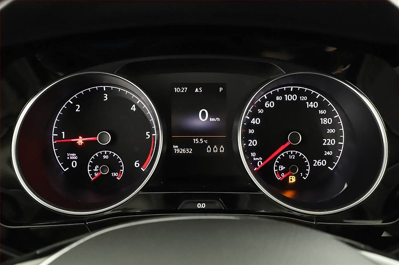 Volkswagen Touran (2016) 1.6 TDI, Automat, Serv.kniha - fotka 10 z 17