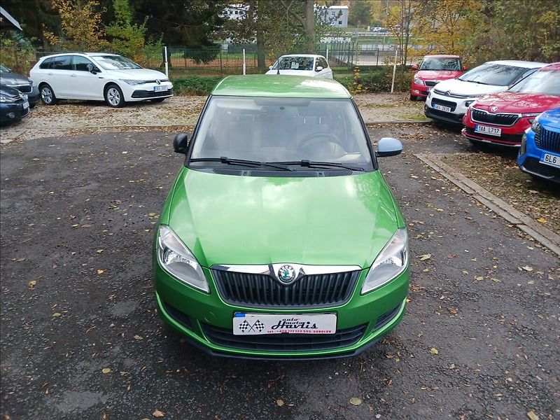 Škoda Fabia 1,2 1. MAJ. GARÁŽOVANÉ, TAŽNÉ - fotka 9 z 20