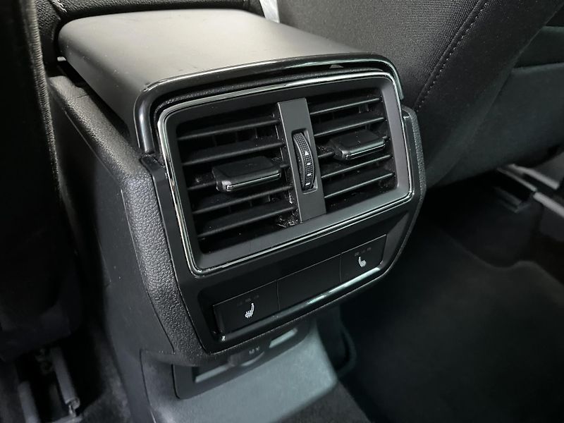 Škoda Karoq (2018) STYLE 2.0 TDI 4x4 DSG, NOVÉ ČR - fotka 33 z 35