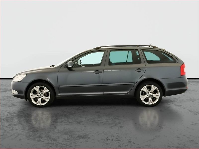 Škoda Octavia (2009) 1.6 TDI, Serv.kniha, po STK - fotka 3 z 17