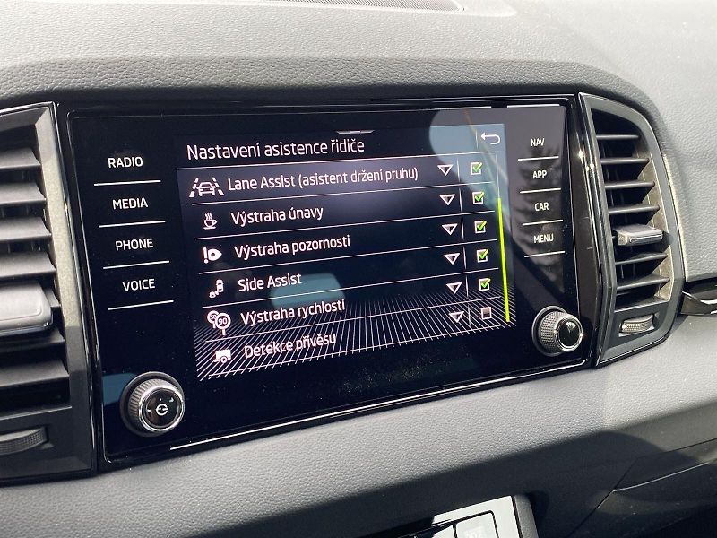 Škoda Karoq (2026) 1.5 TSI DSG Sportline - fotka 23 z 45