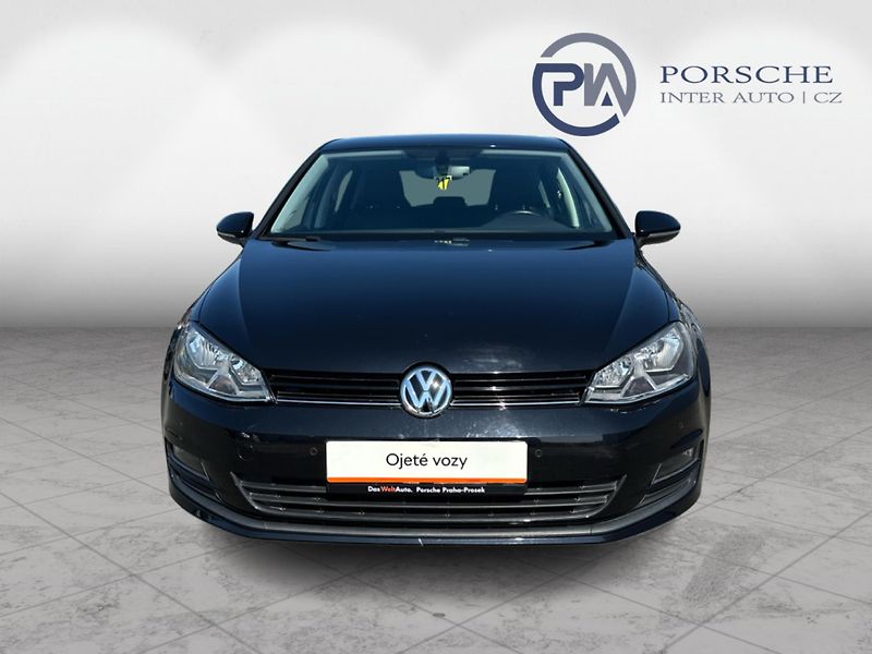 Volkswagen Golf Comfortline 1.6 TDI 77kW - fotka 2 z 21