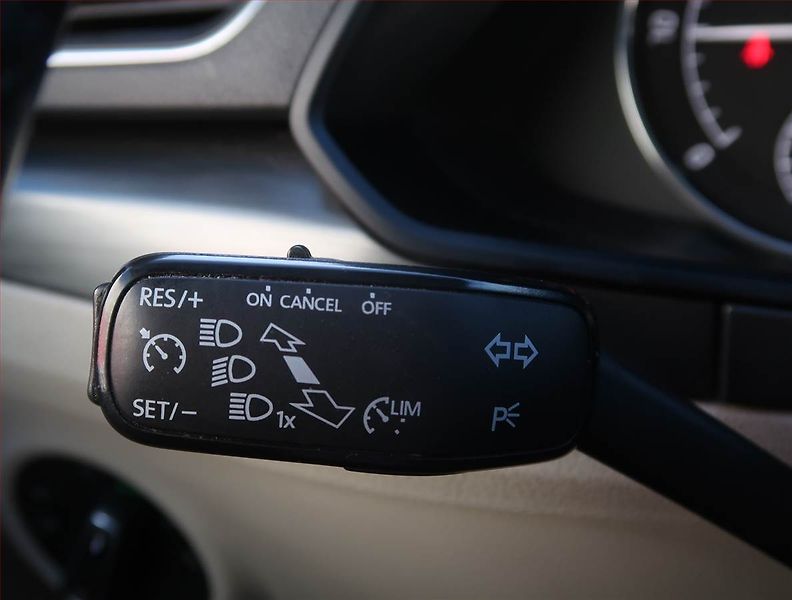 Škoda Superb (2016) Style 2.0 TDI 4x4, 4X4, ČR - fotka 18 z 23