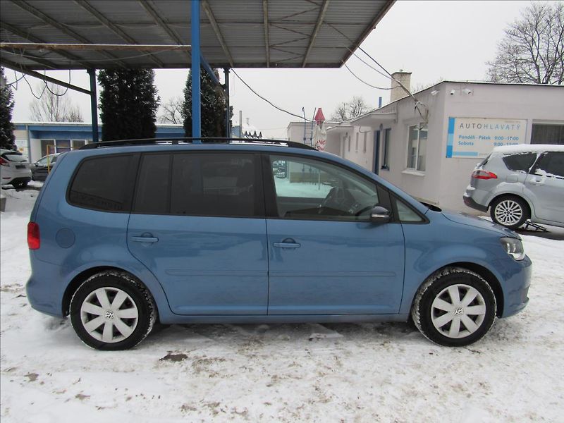 Volkswagen Touran 1,2 TSI 77kW 7 míst - fotka 8 z 25