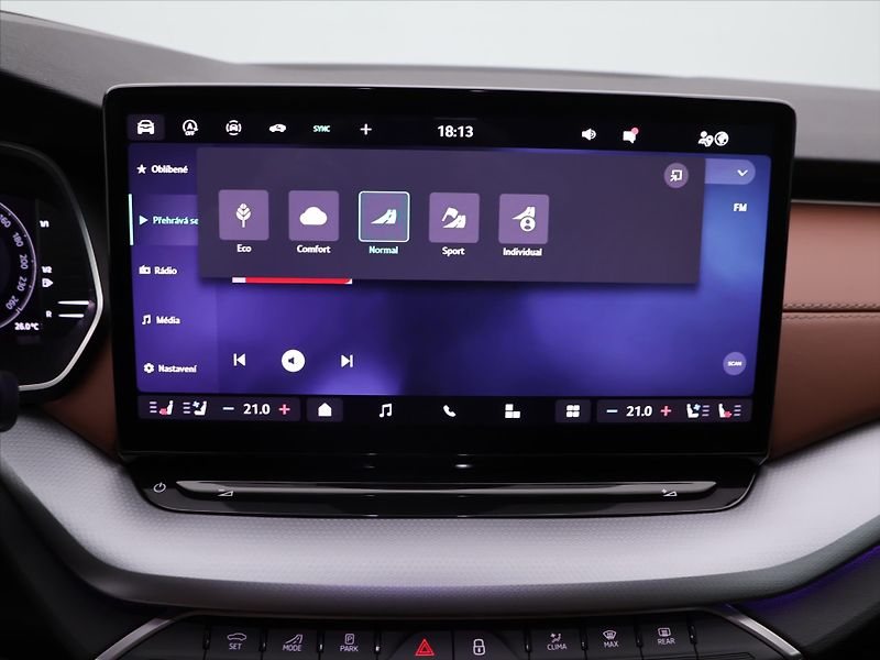 Škoda Octavia 2,0 TDI 110kW DSG Ultimate CZ - fotka 20 z 29