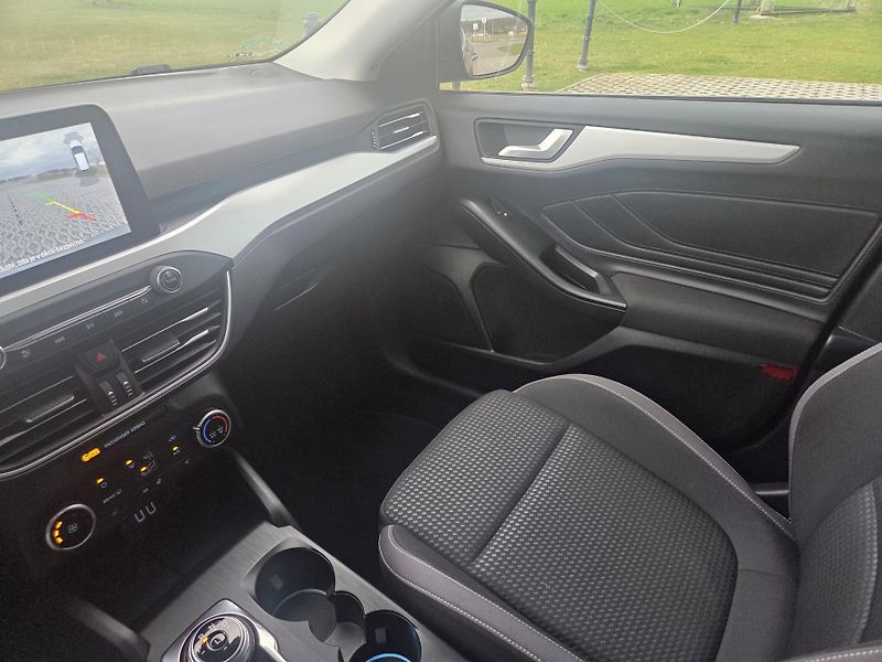 Ford Focus 1.5 EcoBlue 88kW, A/T,LED,DPH - fotka 19 z 26