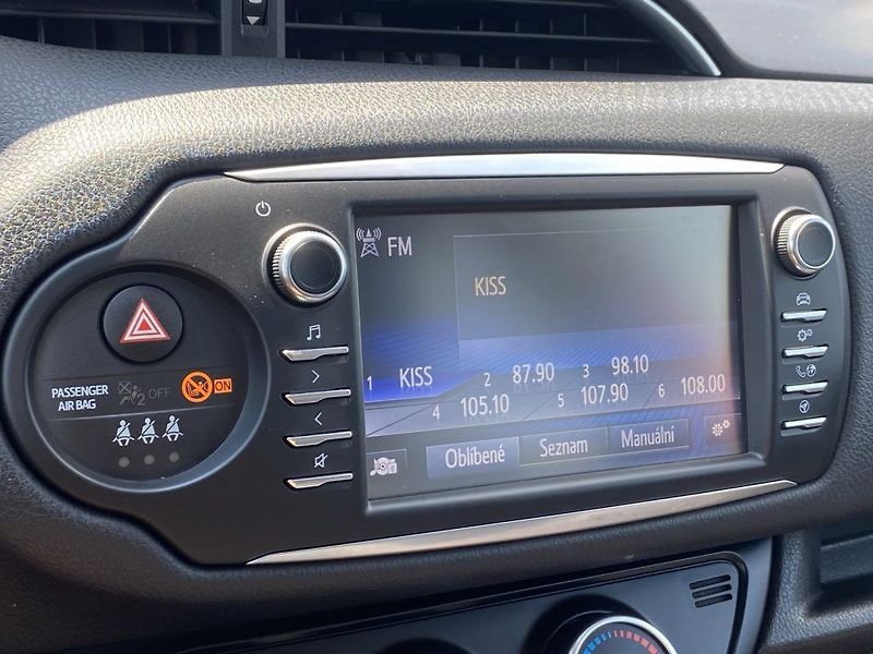Toyota Yaris 1.5i, ČR, Trend, 2xKola - fotka 22 z 29