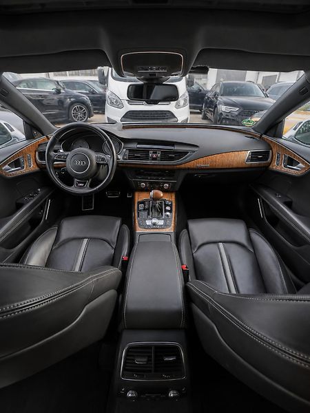 Audi S7 (2012) Top výbava, vhodné na Swap - fotka 5 z 13