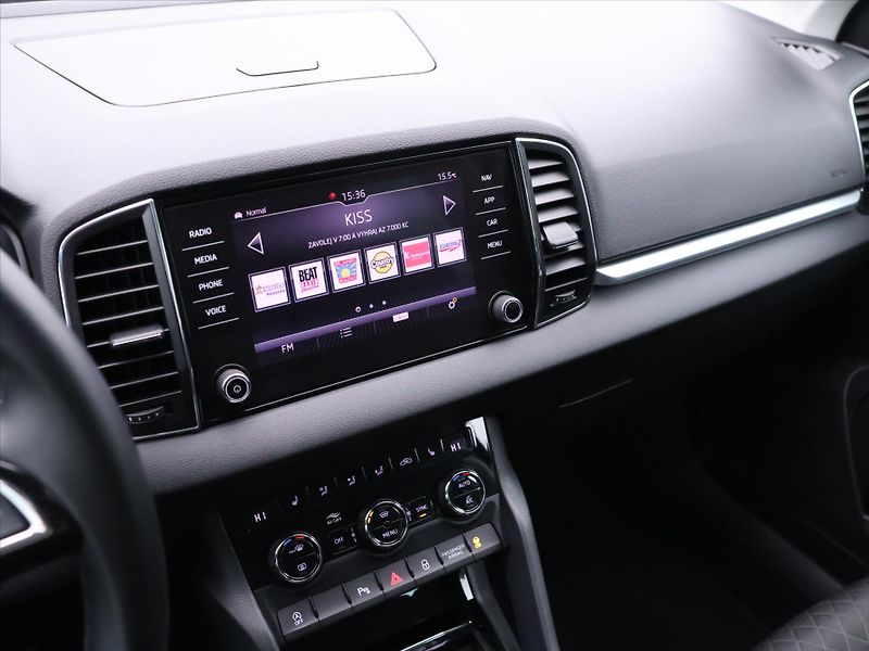 Škoda Karoq 2,0 TDI 110kW DSG CZ Style+ - fotka 27 z 40