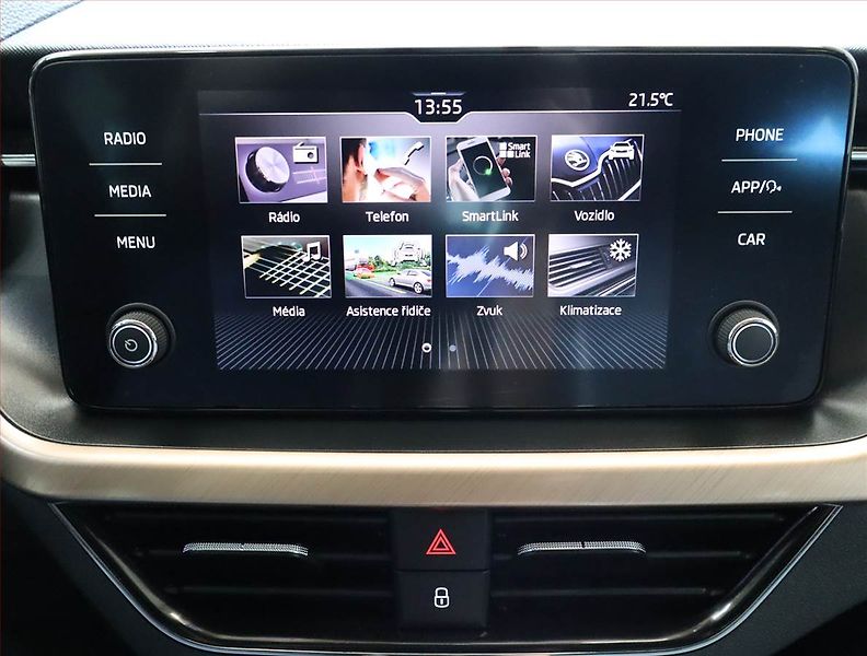 Škoda Scala (2019) 1.0 TSI, Automat, Tempomat - fotka 17 z 23