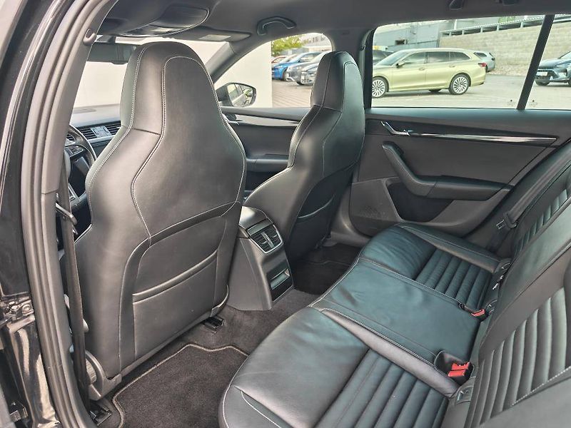 Škoda Octavia RS 6DSG 2,0TSI - fotka 7 z 26