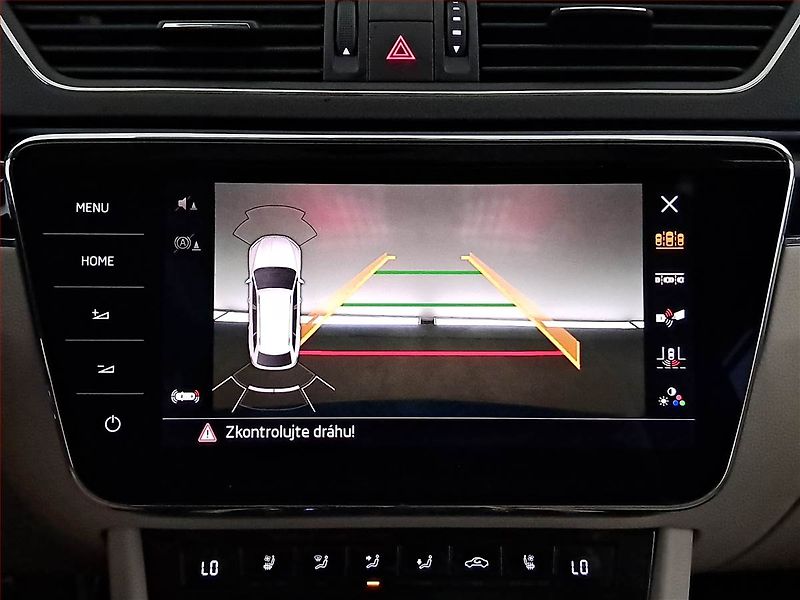 Škoda Superb (2020) Laurin&Klement 2.0 TDI - fotka 20 z 23