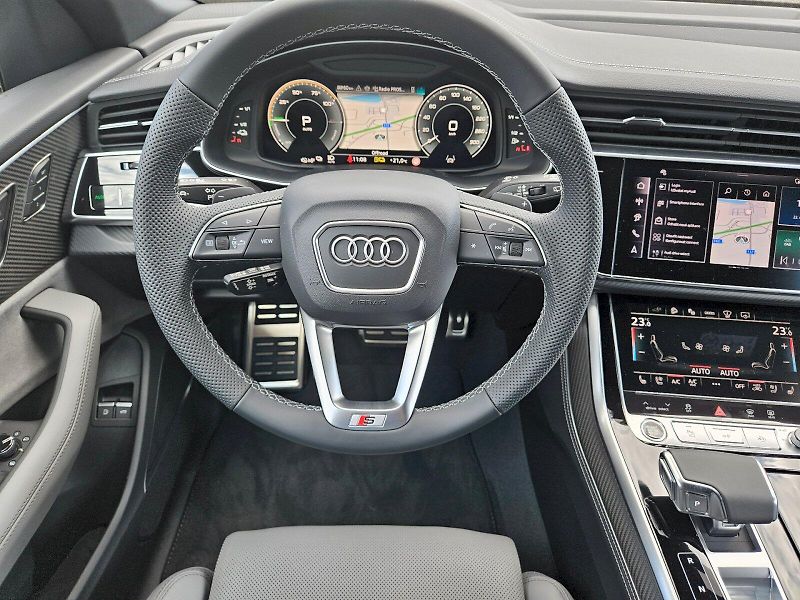 Audi Q8 (2026) SUV 60 TFSI e quattro 360kW - fotka 5 z 31
