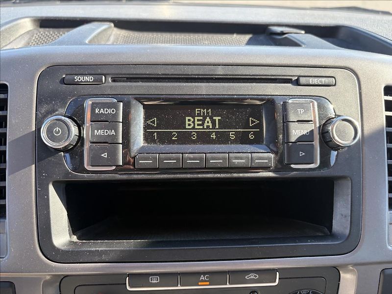 Volkswagen California 2,0 TDi103kW Beach,1.Maj,Servi - fotka 13 z 34