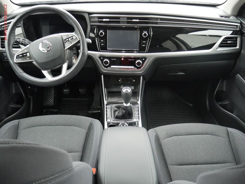 SsangYong Korando (2023) 1.5T-GDi 4x4, 1.maj,ČR, AC - fotka 8 z 21