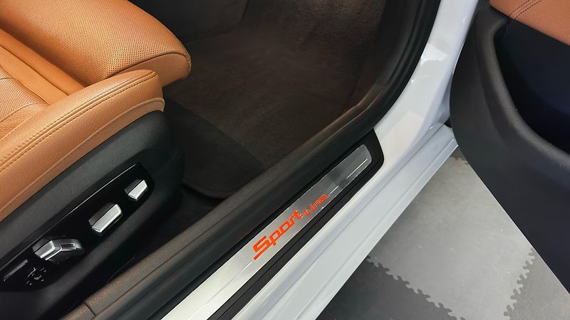 BMW Řada 5 XDIRVE/SPORT LINE/2 SADY GUM - fotka 54 z 55