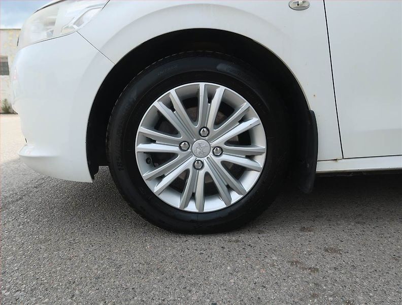 Peugeot 301 (2013) 1.2 VTi, Serv.kniha - fotka 14 z 16
