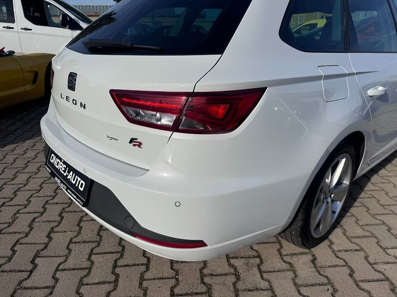 Seat Leon (2016) FR 1,4 TSI 110 KW 1. MAJITEL - fotka 11 z 50