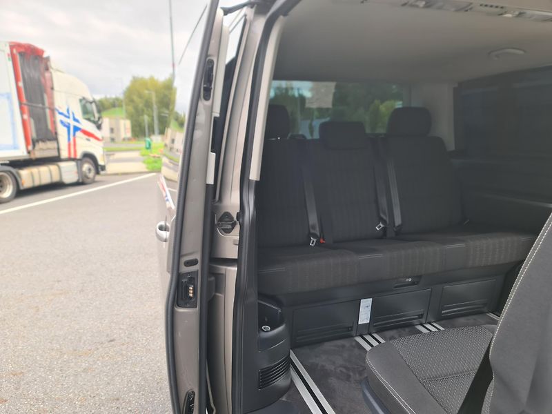 Volkswagen Transporter (2016) MULTIVAN 2.0TDi 110-KW OLOMOUC - fotka 29 z 103