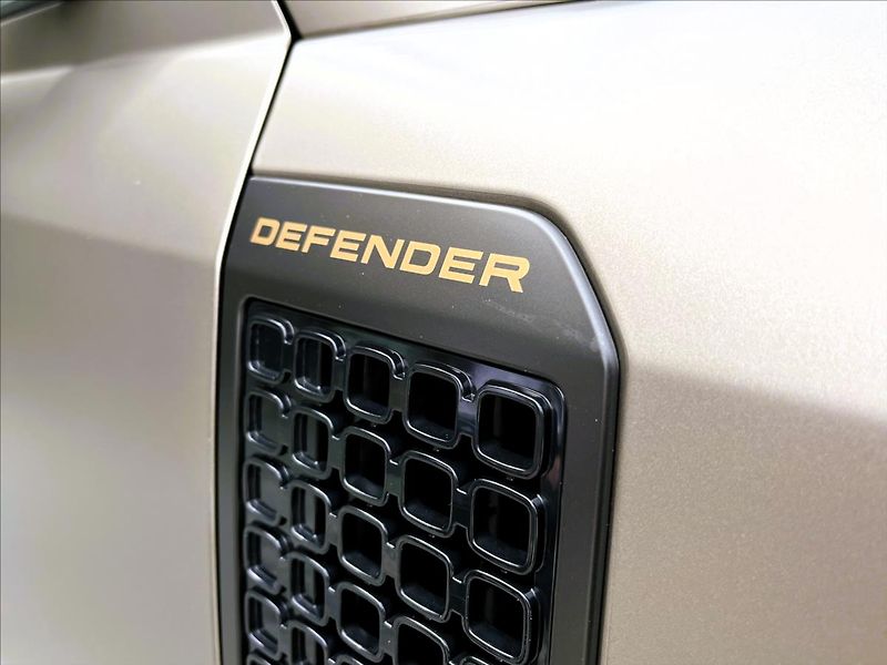 Land Rover Defender (2026) 110 V8 P540 OCTA SATIN* - fotka 48 z 48
