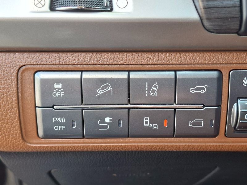 SsangYong Rexton (2018) 2.2D 133kW 4WD AT -NAVI-T.ZAŘ. - fotka 16 z 45