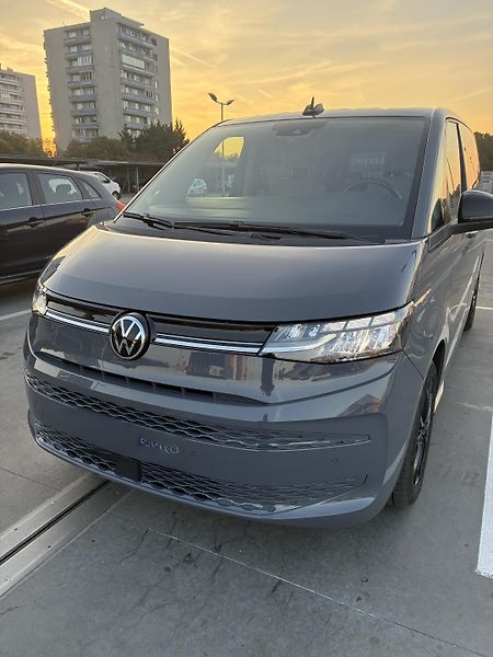 Volkswagen Multivan (2024) - fotka 3 z 7