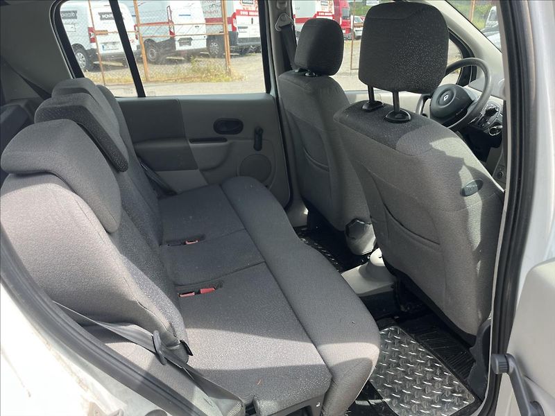 Renault Modus 1,4 i SERVIS - fotka 12 z 28