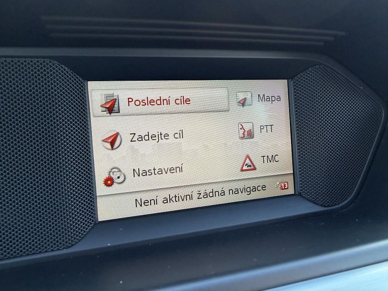 Mercedes-Benz Třídy C 180 CGI NAVIGACE SERVISKA - fotka 22 z 37