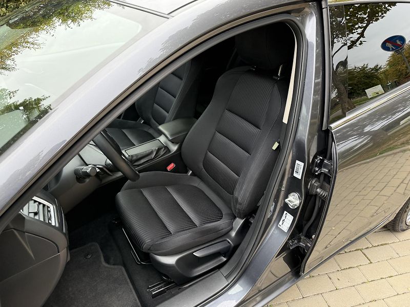Mazda 6 2.5 Sports-Line AUTOMAT - fotka 20 z 35
