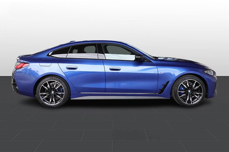 BMW Řada 4 M440i xDrive Gran Coupé - fotka 4 z 28