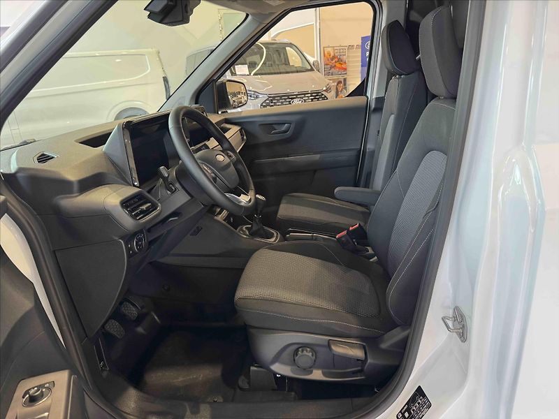 Ford Transit Courier (2026) 1,5 EcoBlue 73 kW /100 koní, 6 - fotka 9 z 18