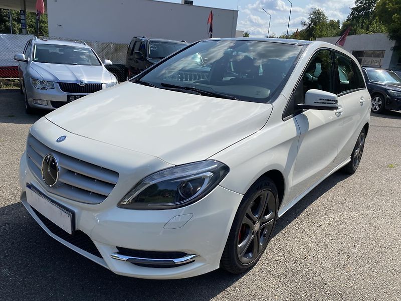 Mercedes-Benz Třídy B (2014) MERCEDES BENZ B 180 CDi  - fotka 1 z 25