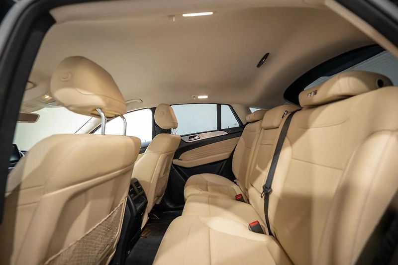 Mercedes-Benz GLE 350d Coupe 190 kW AMG paket - fotka 9 z 24