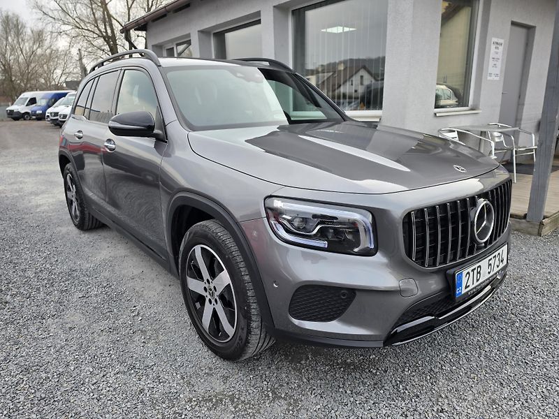 Mercedes-Benz GLB 200 - fotka 1 z 17