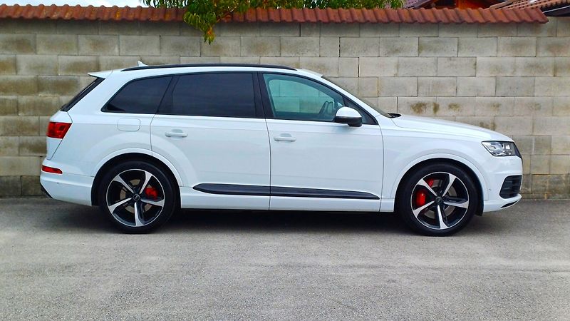 Audi SQ7 S-LINE 4.0 TDI 320kW 7míst. - fotka 4 z 50