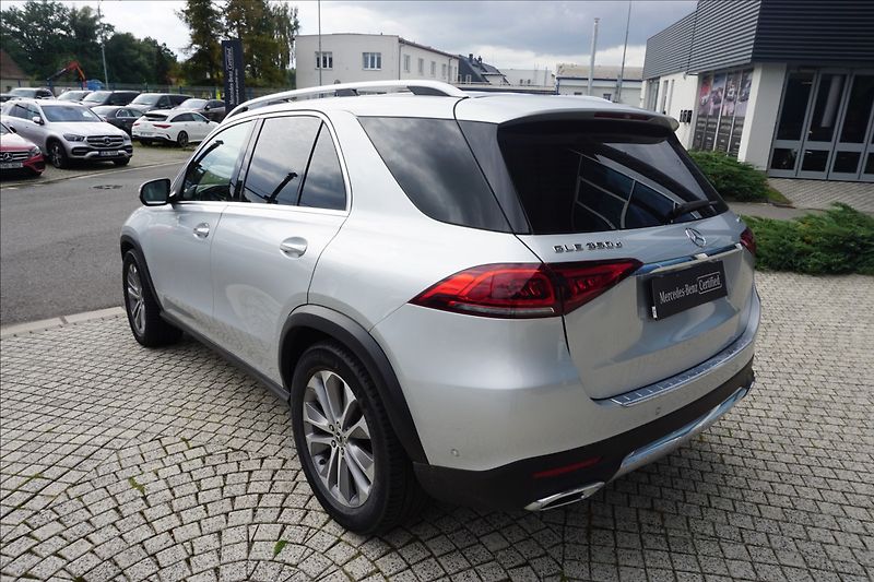 Mercedes-Benz GLE 2,9 350d 4M 1. maj - fotka 4 z 17