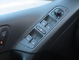 Volkswagen Tiguan (2010) 2.0 TDI, 4X4, ČR,1.maj - náhled 19