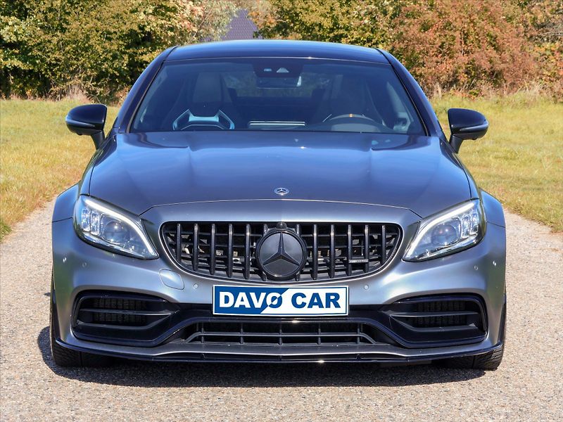 Mercedes-Benz Třídy C 63 S 4,0 AMG 375kW DPH Záruka - fotka 2 z 51