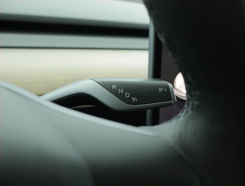 Tesla Model 3 (2022) Long Range 4WD 79kWh, SoH 90% - fotka 13 z 23