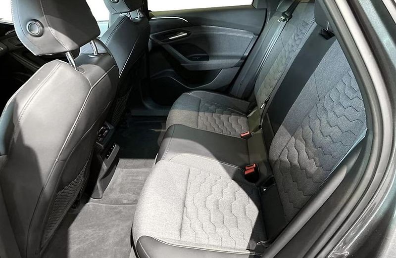 Audi A6 Avant e-tron Auto. Parkování 360kam  - fotka 8 z 25