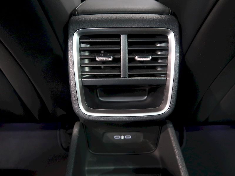 Škoda Octavia (2024) TOP SELECTION 1.5TSI 110KW - fotka 38 z 40